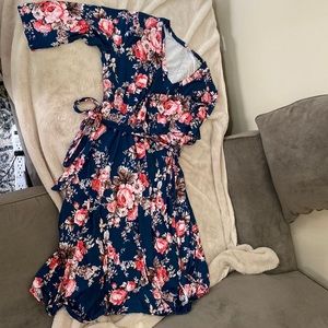 WOMENS PLUS SIZE FLORAL DRESS, SIZE 4x